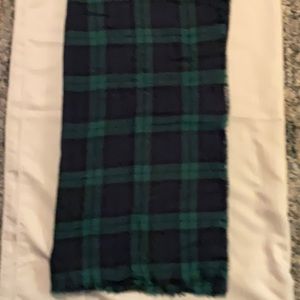 Woven Wrap.   Black, Navy and Kelly Green